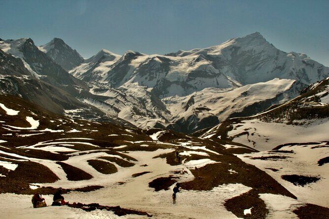 14 Days Annapurna Circuit Trek - Chame to Pisang to Manang: when views get bigger and the air gets thinner