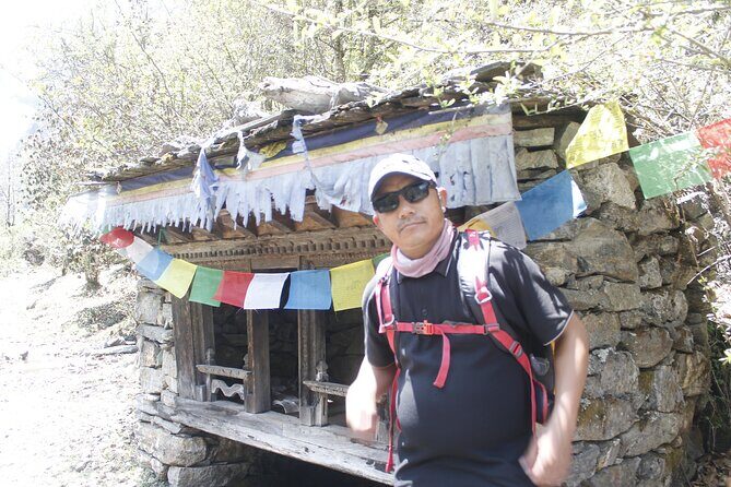 7 Days Langtang Valley Trek from Kathmandu - Guides, pace, and what safety support looks like on this trek