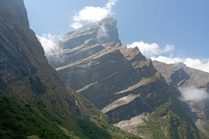 Annapurna Base Camp Trek - Sinuwa to Deurali: bamboo forests and a higher ceiling