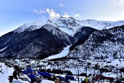 Annapurna Circuit Trek - Besisahar to Chame: the road that shortens the journey