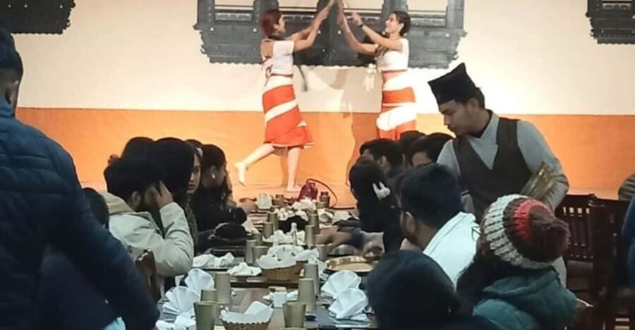 Authentic Nepali Evening: Traditional Food and Cultural Show - Appetizers paired with the first music and dance segment