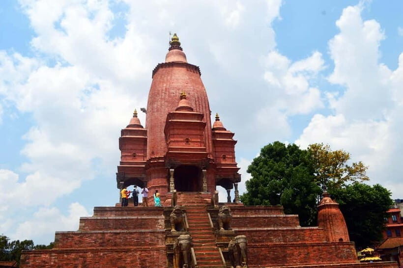 Bhaktapur Durbar Square 4-Hour Tour - Entering the Bhaktapur Royal Core Through the Golden Gate