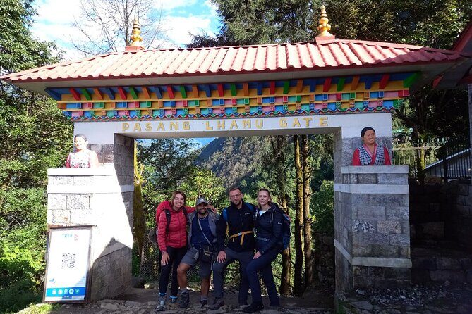 Everest 5-Day Trek from Kathmandu - Day 5: short flight to Kathmandu and a smooth landing back into normal life