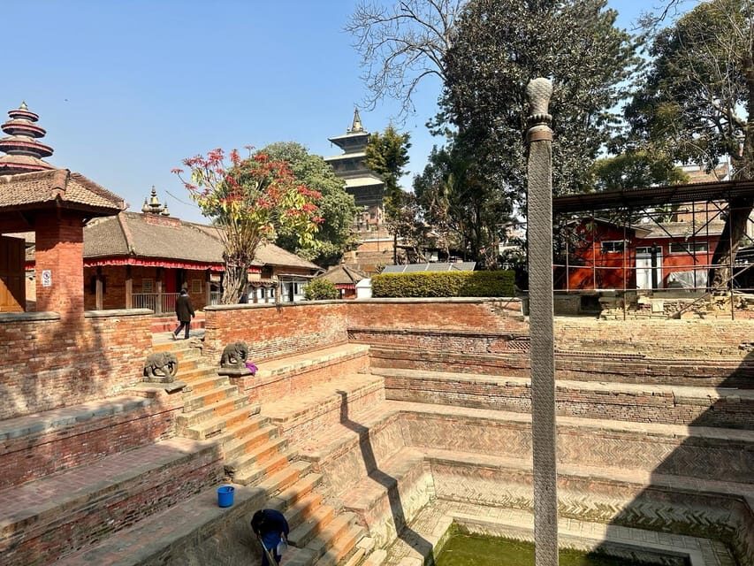 Kathmandu: 7 UNESCO-Listed city sites group day trip - Changu Narayan Temple: sculptures and ancient inscriptions up close