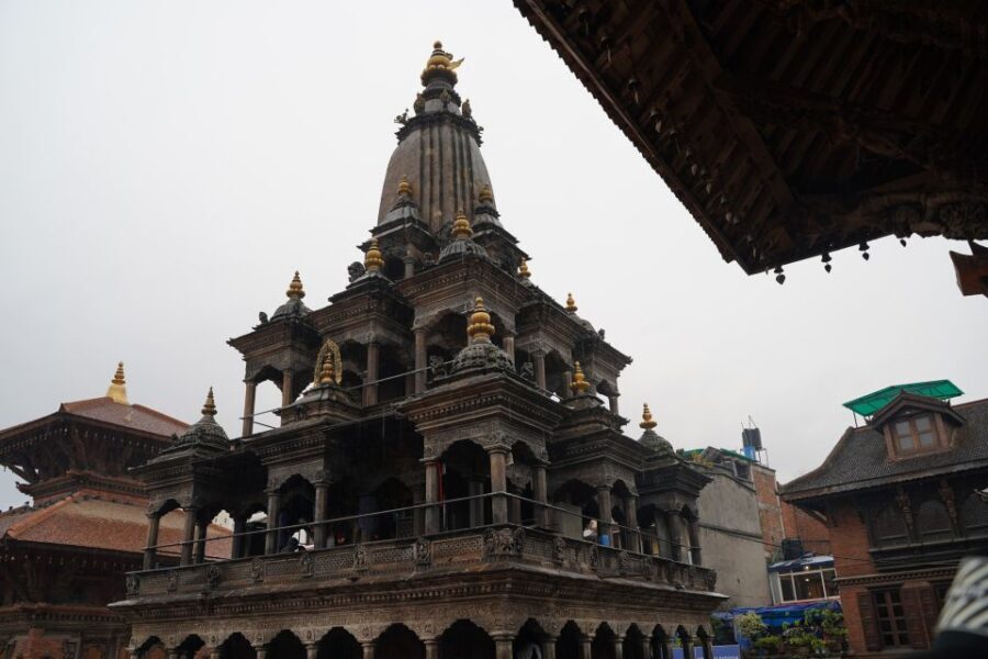 Kathmandu: Full-Day UNESCO Sightseeing Tour with Transfers - Private transfers and a tight 5-hour Kathmandu plan