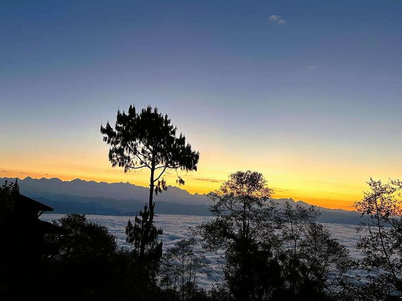 Kathmandu: Nagarkot Sunrise & Hiking to Changunarayan - Starting at Changunarayan Temple before the trail opens