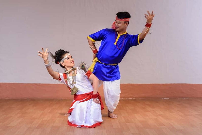 Kathmandu: Nepali Dinner and cultural dance Show - Why this Kathmandu dinner-and-dance works so well in theory