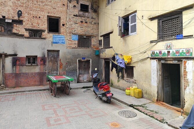 Patan and Bhaktapur Boutique Tour - How this Patan and Bhaktapur tour feels (and why it works)