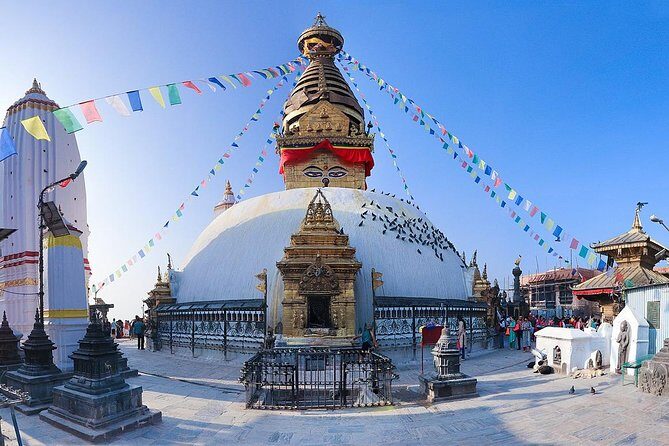 Private Kathmandu UNESCO Heritage Sites with Narayanhiti Museum - Bouddhanath Buddha Stupa: big scale and a very focused feel
